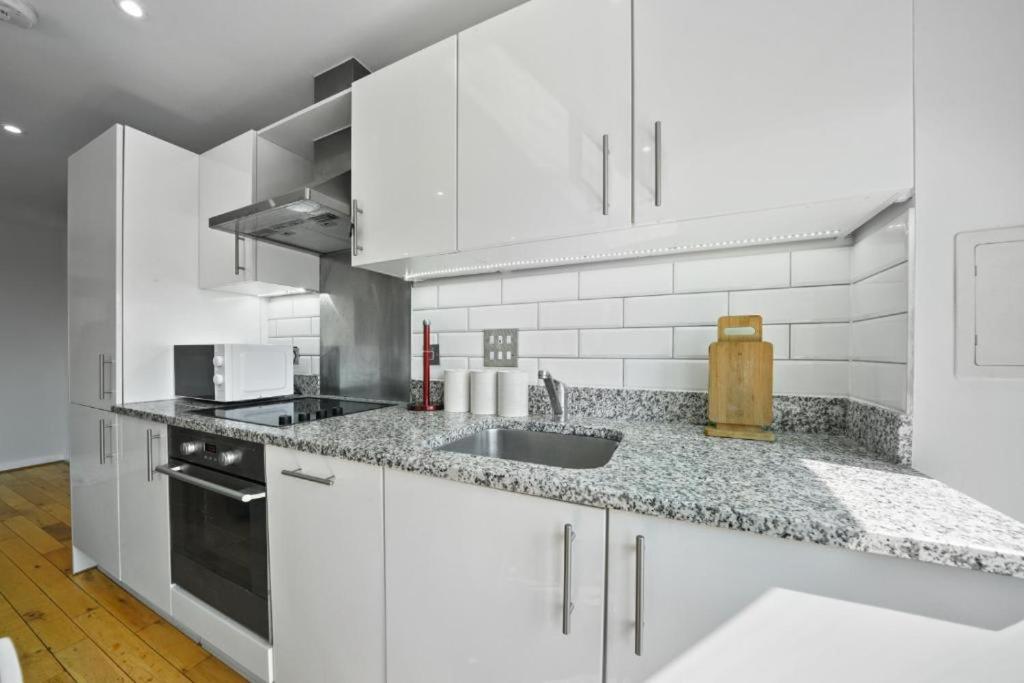 Amisha 2bedroom In Tower Bridge Bridge Bermondsey - Perfect For Long * Londra